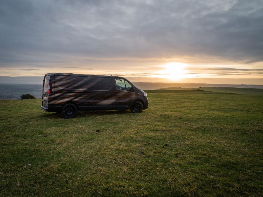  Nissan NV300 Concept Van 2019 года  (фото 2 из 8)